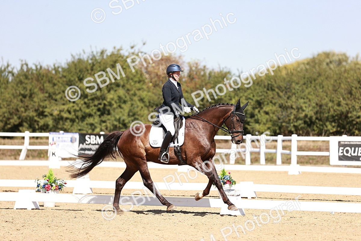 SBM_004928 - Class 12 - Novice 5 - 12.02-12.44