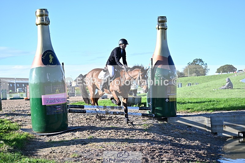 240912A-174434-02746 - Cls 7 Snr 90cm Open Speed Derby