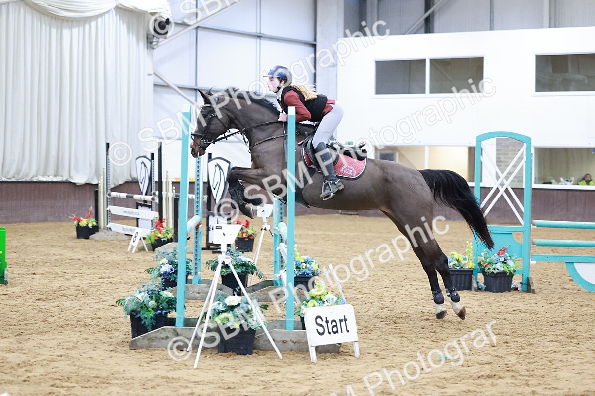 SBM_007432 - Class 24 - Nupafeed Supplements Senior Discovery/ 1m Open