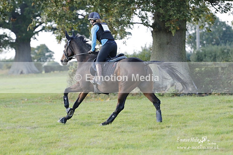  WWHT 171021 4070 - Open (1.00m)  17/10/21