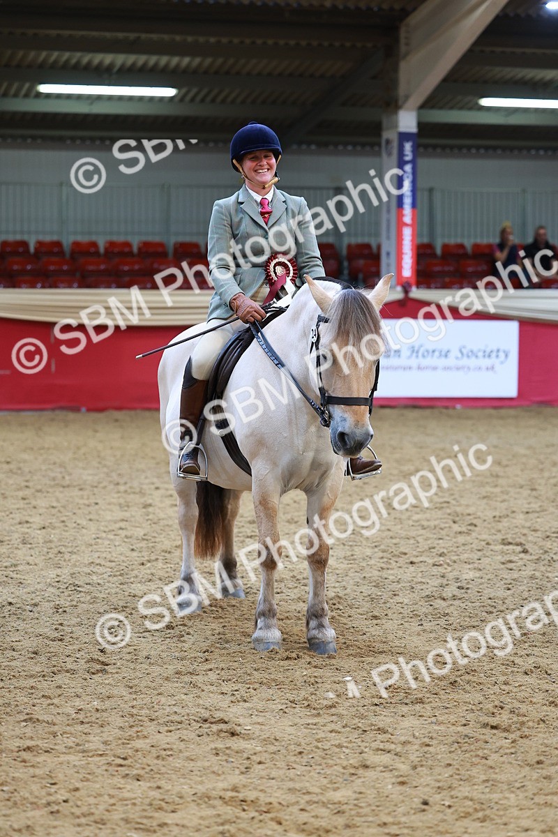 SBM_05527 - Class 11R - Ridden Veteran