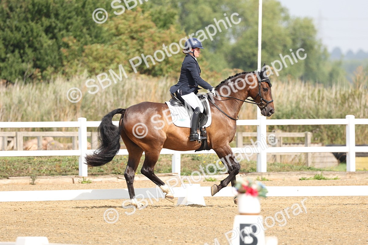 SBM_005725 - Class 6 - Novice 6 - 10.26-11.29