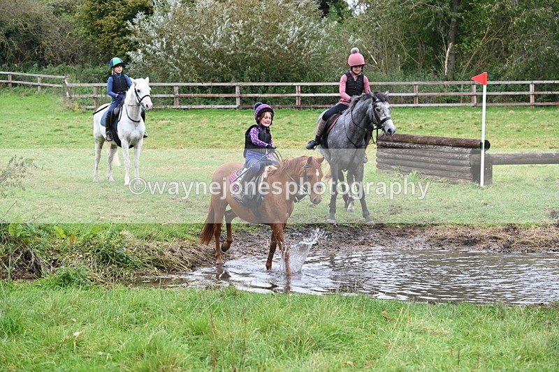 WJ6_6913 - Time at Photographer 13:06 to 13:23