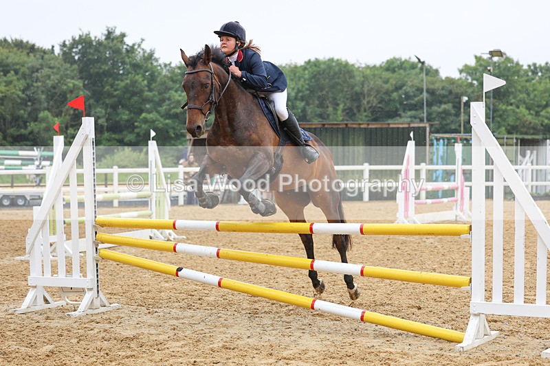 3E7A5414 - Class 4: Senior British Novice/90cm open