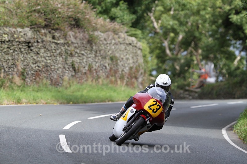 FOM_9413 - Bennetts 500cc Classic TT Race