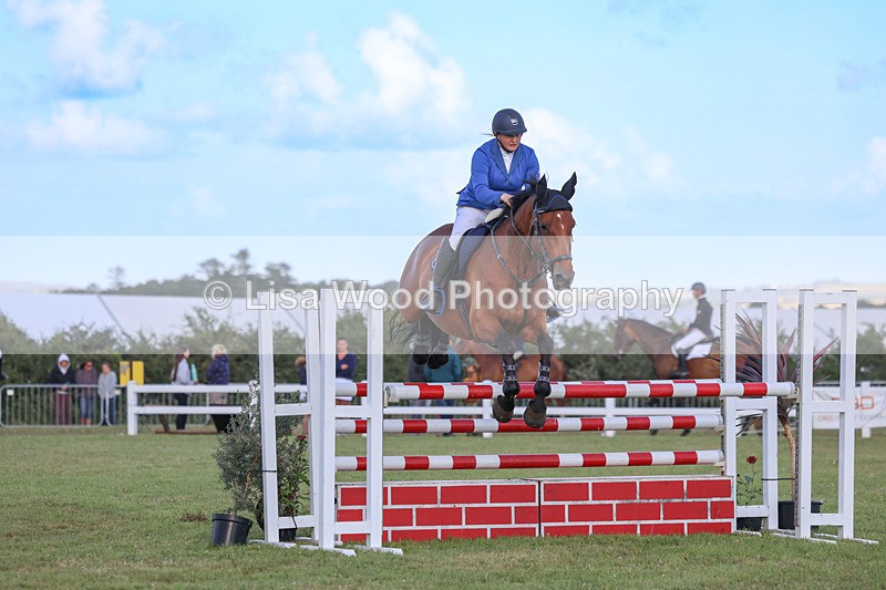 3E7A4633 - Class C1: Showjumping Senior Newcomers/1.10m open
