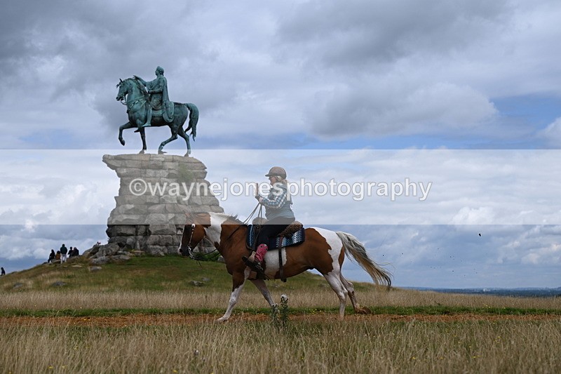 DSC_7073 - Time at Statue 12:45 to 13:15