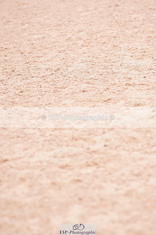 240506A-142854-09522 - Cls 17 Club 60cm