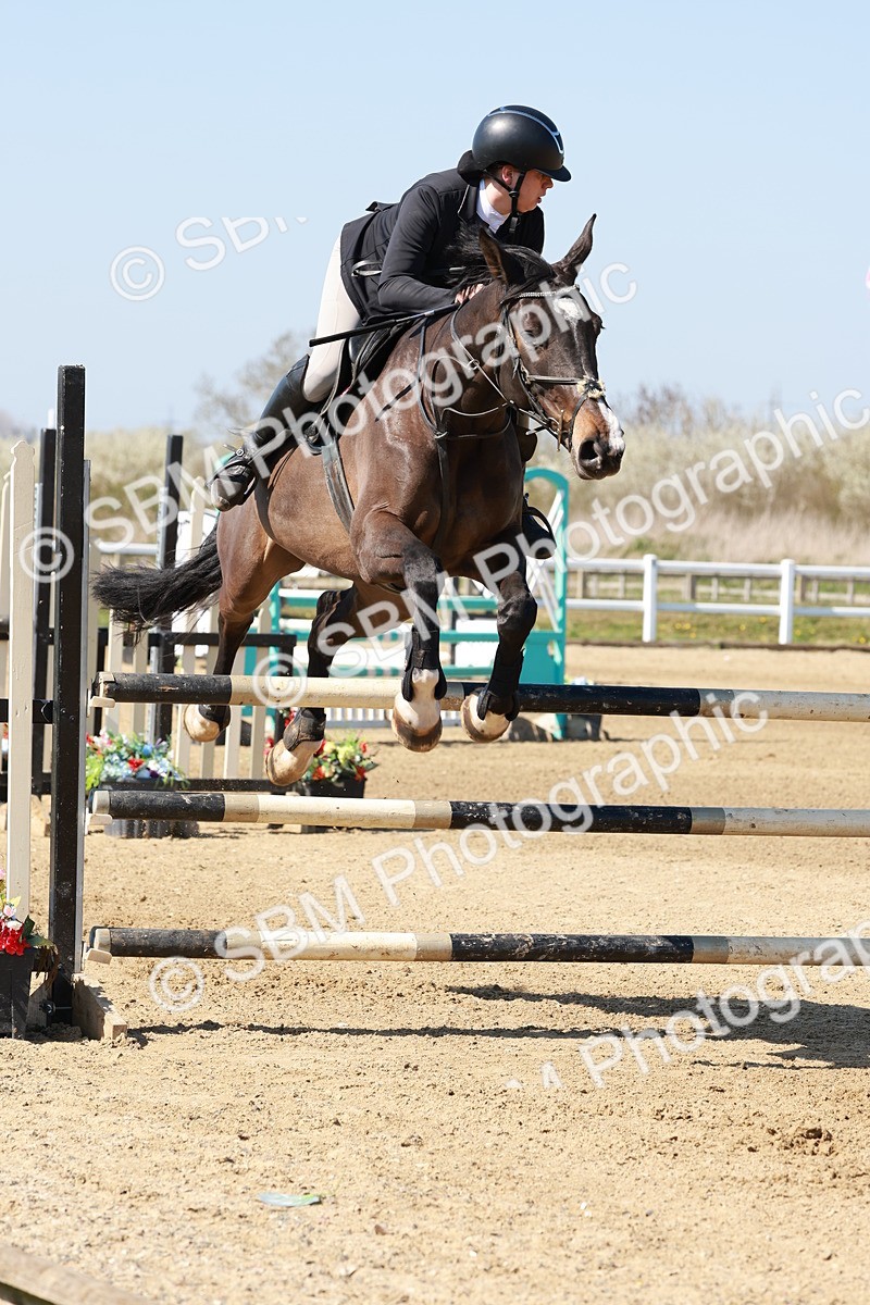 SBM_004337 - Class 17 - Senior Newcomers - 1.10m