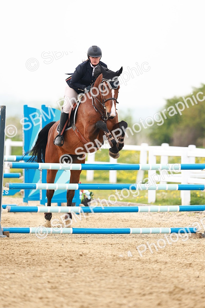  - Class 18 - Senior Newcomers - 1.10m