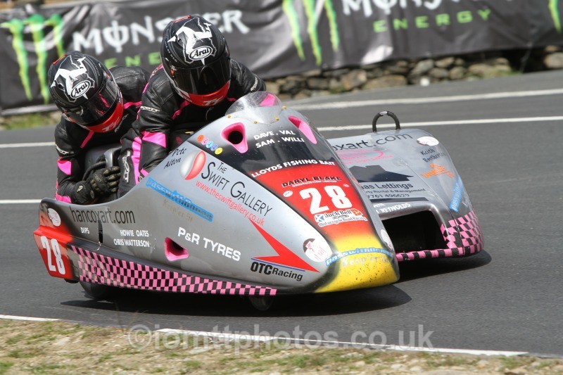 Pete Alton / Keith Brotherton Yamaha / OTC Dyno Centre - Sure Sidecar Race 1