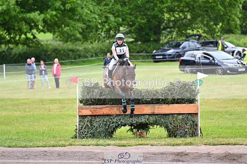 250524A-095201-08816 - A-011-Milly.Assheton-ILEXA