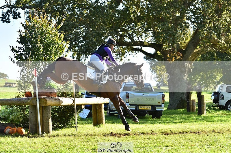 231022-110230-25999 - 229-HARTHILL.SAMBA-Charlotte.Rowe-XC