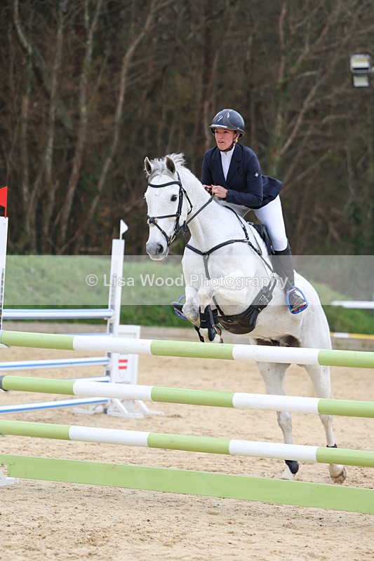 3E7A7565 - Class 8: Senior Newcomers/1.10m open