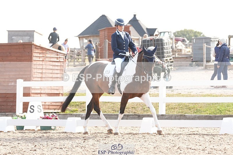 250817-092139-07136 - 089-Sophie.SavageTwo.Tone.Ted