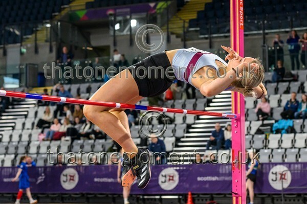 SeniorInd25-910271 - Field Female