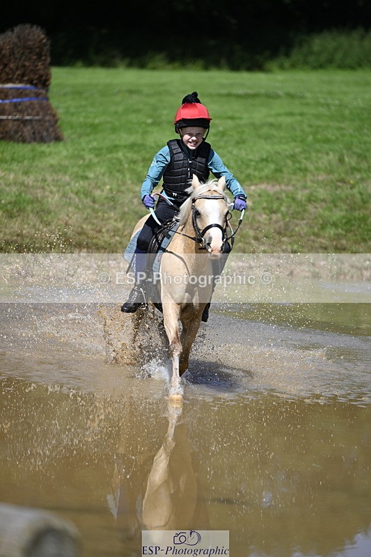 240728B-112457-01008 - Theo's Group XC