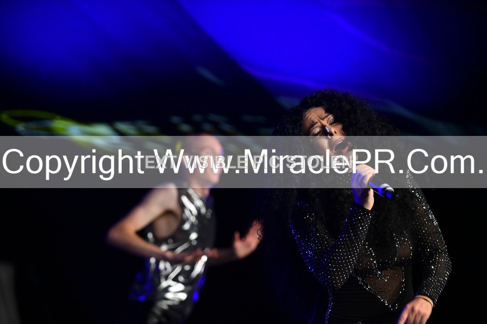 SH4_6337 - The Cher Experience