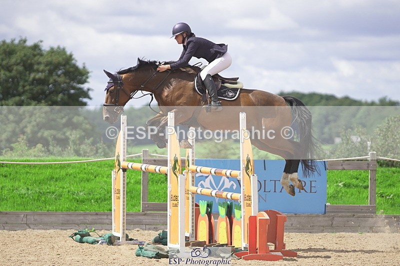 230806A-133438-02173 - Cls 14 Snr Foxhunter & 1.20m Open