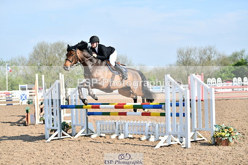 240512A-091404-17112 - Cls 39 British Novice and 90cm Open