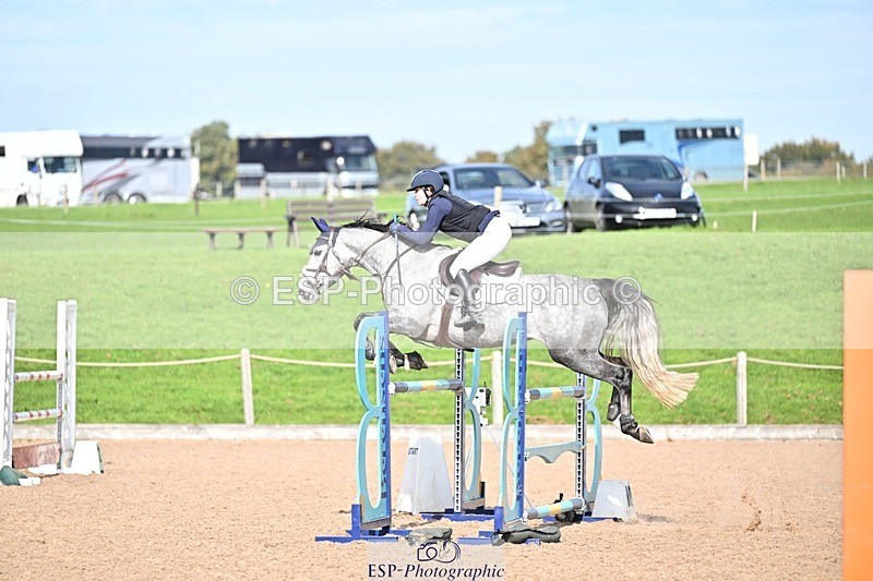 251001-144307-00486 - Cls 6 Foxhunter and 1.20m Open