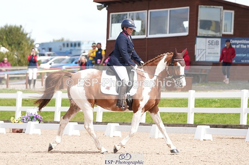 250906-131202-03547 - 016-Sarah.canningJohnny.Knoxville