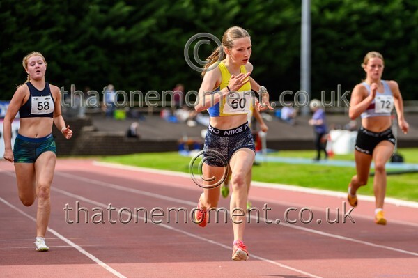 CEM26-926957 - Track Female Set Two