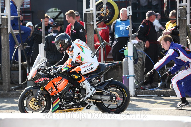 IMG_0913 - Senior TT - Start Line