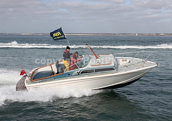 091017 LE SCARRON IMG_2753 - Motorboats - Open