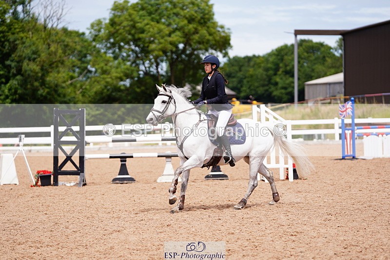 240629A-125920-05524 - Cls 18 Newcomers and 1m Open