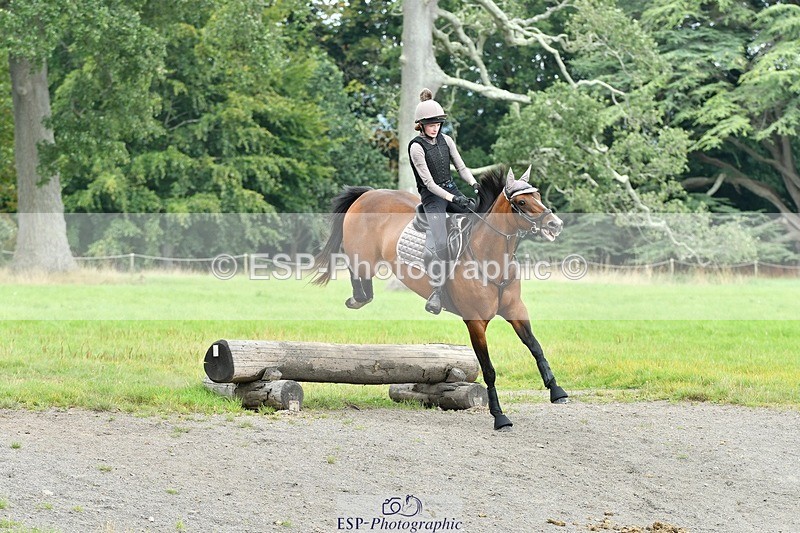 230817-131709-00881 - Theo's 1st Group - XC