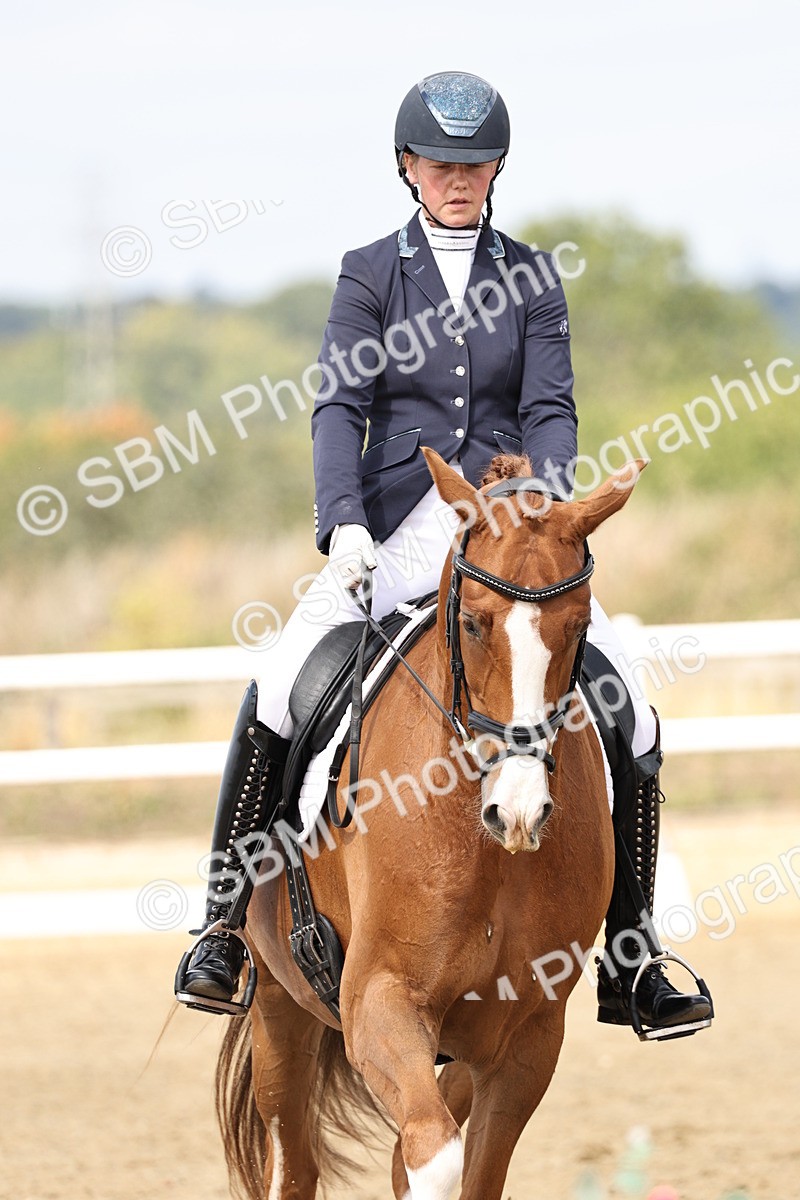 SBM_018337 - Class 16 - Novice 5 - 11.12-12.01