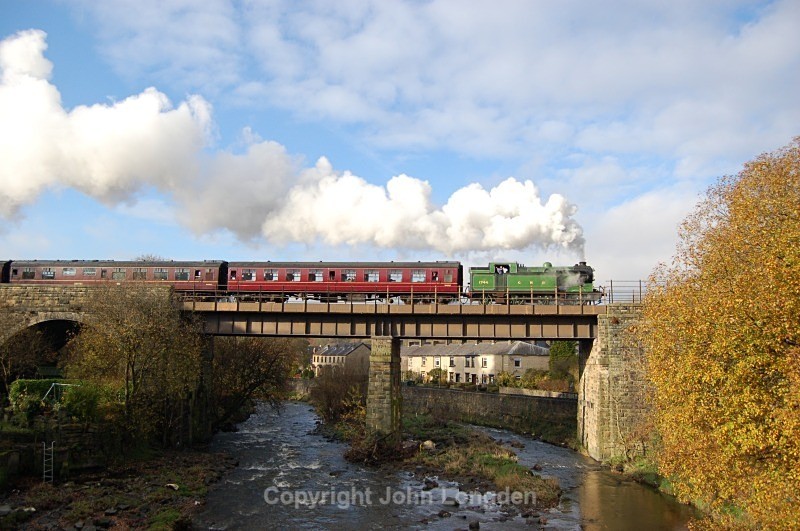 18.11.12 - GNR N2 tank No.1744 10.20 Bury - Rawtenstall, Summerseat - Preservation