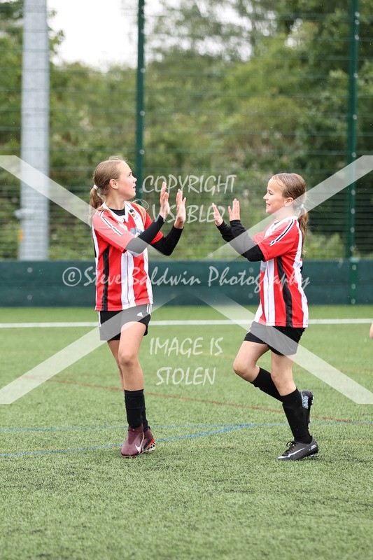 1DX32062 - Sat 6th U12 Girls