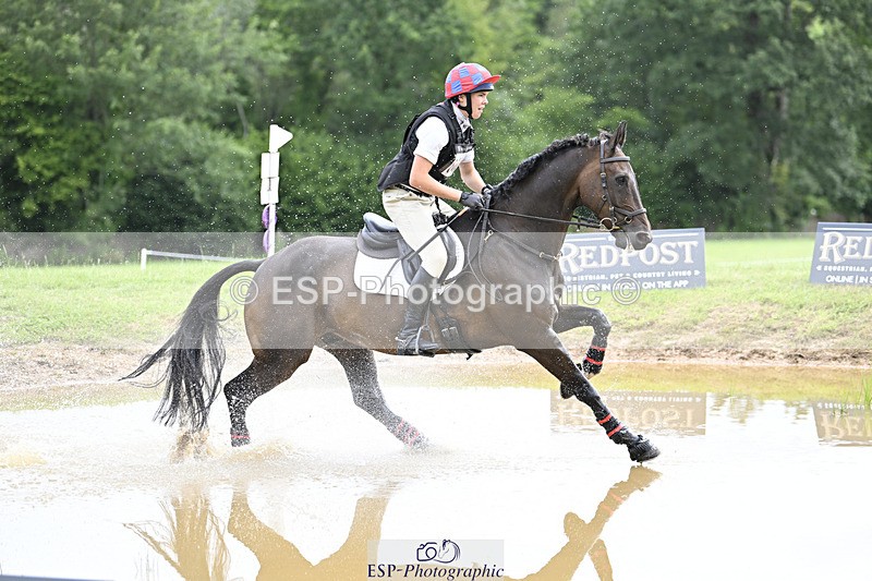 240804-113936-12097 - 415-Benjamin_Plunket-BARDUN_ACROBAT