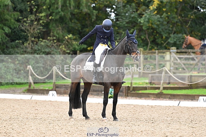 251023A-100722-01433 - B-126-Catherine.Van.Randwyck