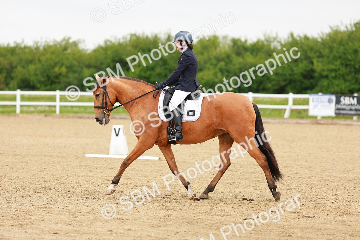 SBM_005315 - Class 16 - Novice 6