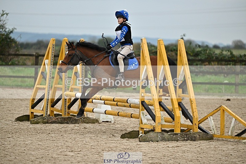 241110-150804-01212 - 70-75cm Arena Eventing