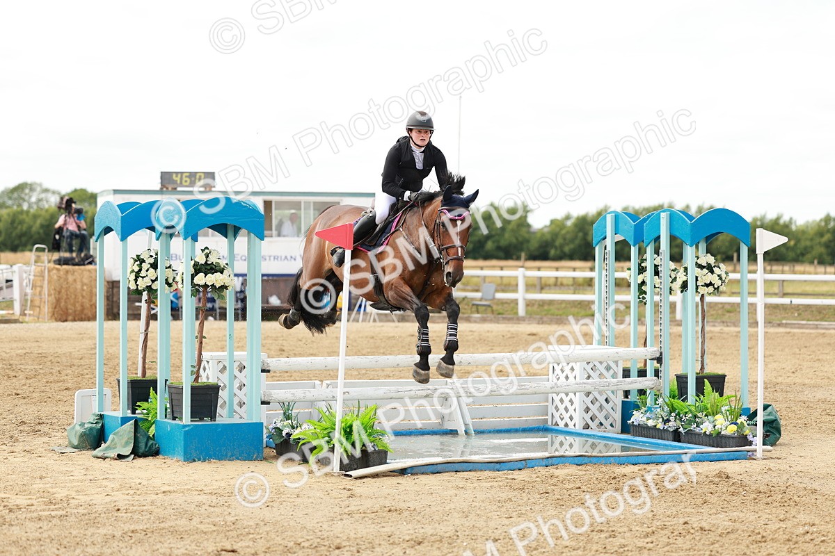 SBM_018809 - Class 21 - Senior Newcomers Championship 2d Rd