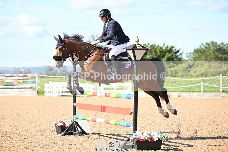 240913A-111852-03855 - Cls 14 Snr Newcomers