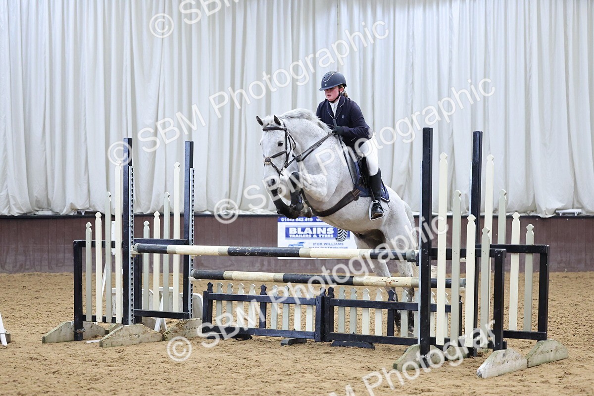 SBM_002064 - Class 4 - Blue Chip Pony Newcomers - 1.00m