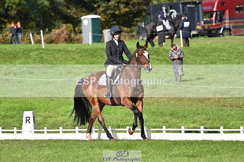 251024A-120912-09878 - G-569-Hannah.Lewis