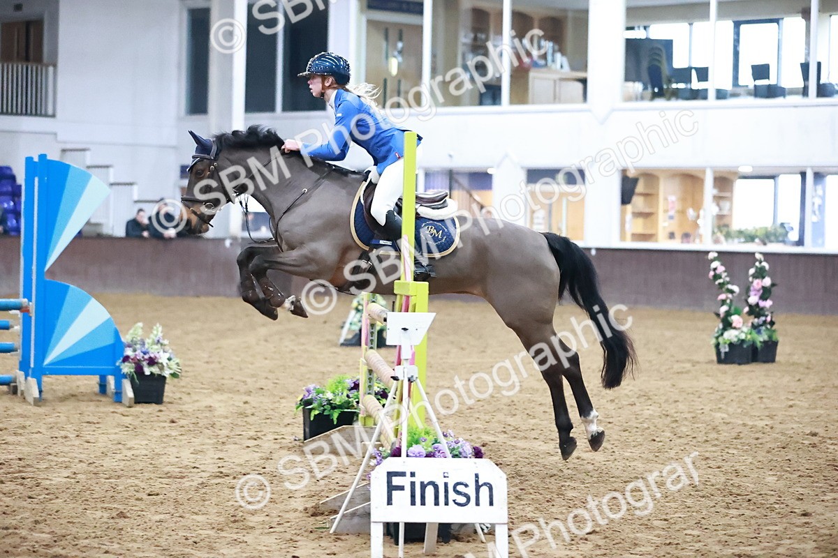 SBM_002937 - Class 13 - Blue Chip Pony Newcomers 1.00m