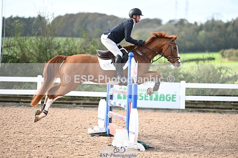 241023A-141856-01008 - Cls 4 Newcomers and 1.10m Open