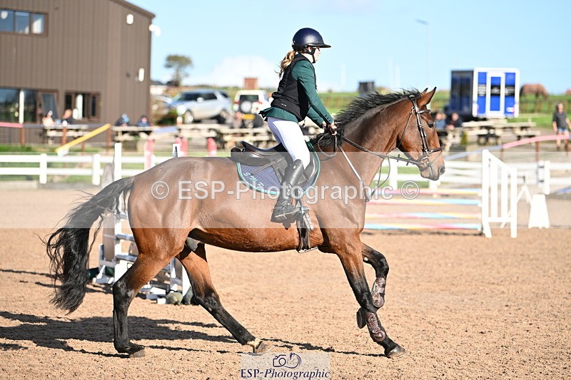 241026A-143323-01354 - SAT Cls 16-18 Children on Horses