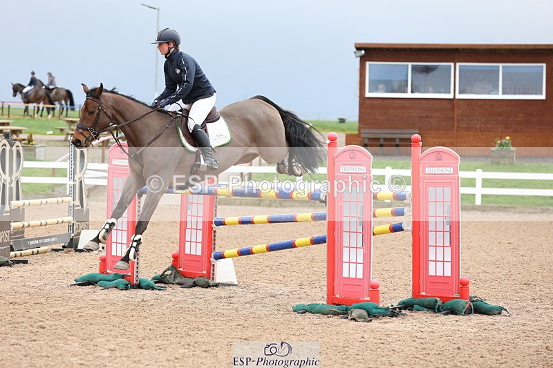 240223A-150938-02173 - Cls 6 Foxhunter and 1.20m Open