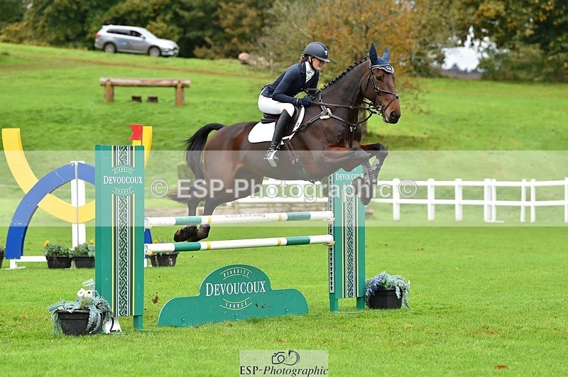 231021-114500-16233 - 052-SHANNONDALE.COURAGE-Georgina.Beeby.Wynn-SJ