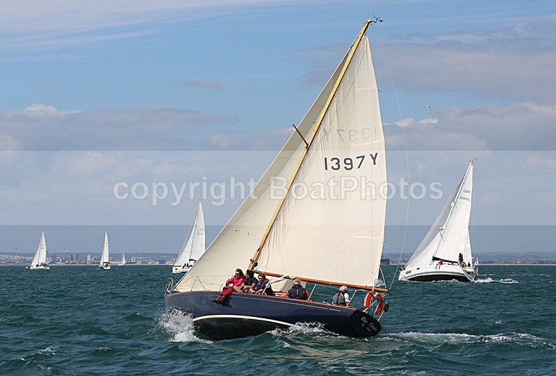 150627 THE BLUE DOLPHIN OF WIGHT 1397Y WT7A0027_E - ROUND THE ISLAND RACE - SATURDAY 27th JUNE 2015