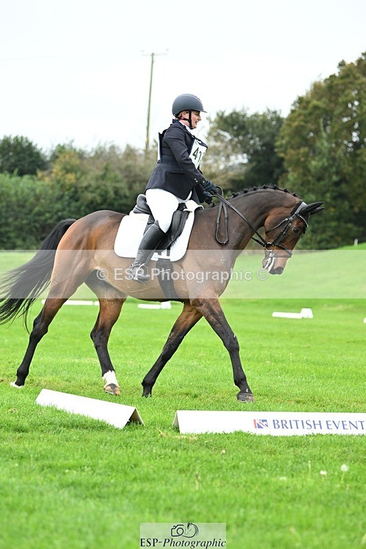 241024-141037-04430 - 413-Sophie.Westmore-CALCOURT.LEONARDO