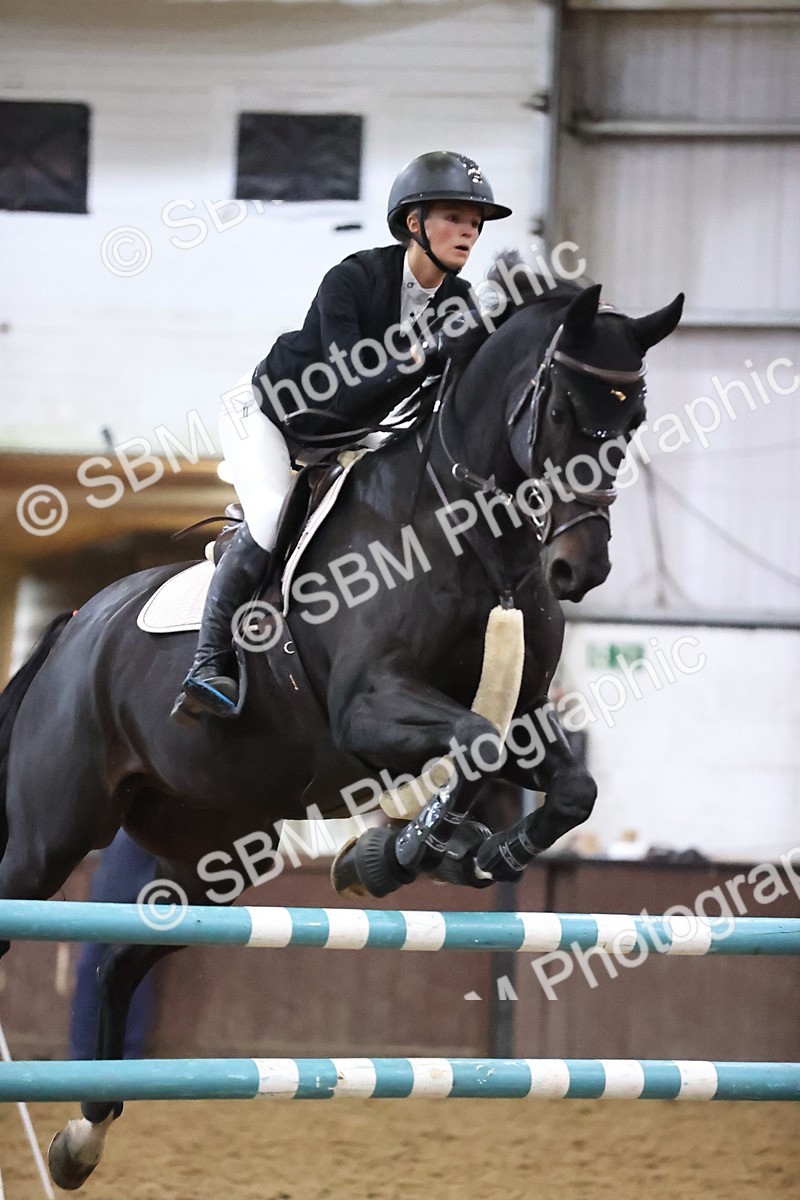 SBM_003834 - Class 12 - Senior Foxhunter 1.20m
